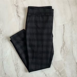Women’s Hilary Radley Plaid Dress Pants - Size Large
